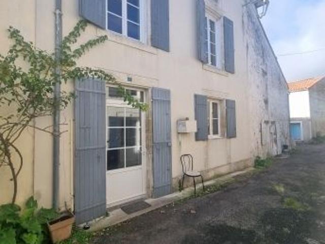 Maison vente à Saint-Jean-d'Angély, Dampierre-sur-boutonne