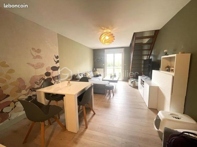 Maison vente à Tournon-sur-Rhône, Châteaubourg