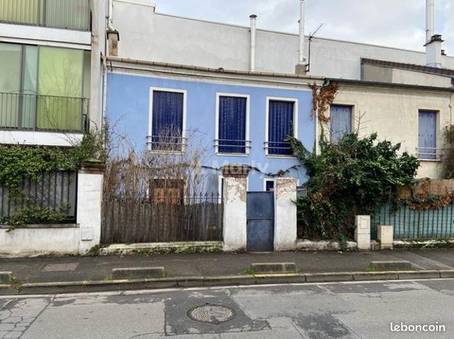 Maison vente à Dreux, Montreuil