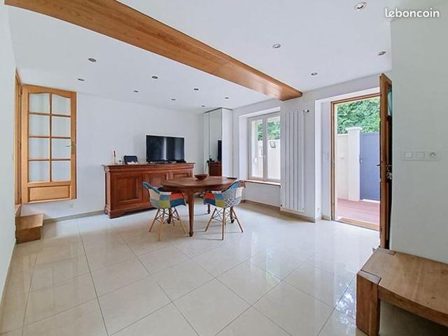 Maison vente à Évry, Yerres