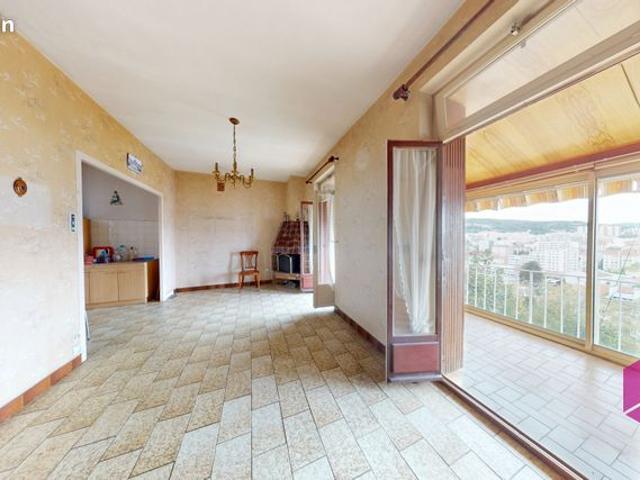 Maison vente à Saint-Étienne, Loire