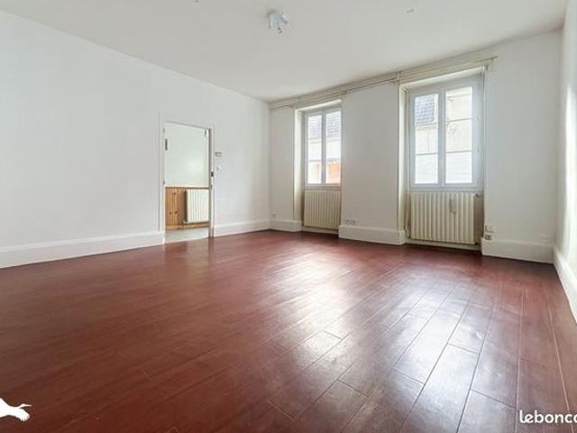 Maison vente à Saint-Amand-Montrond, Cher