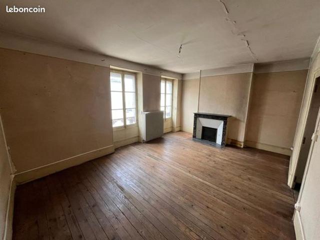 Maison vente à Fontainebleau, Château-landon
