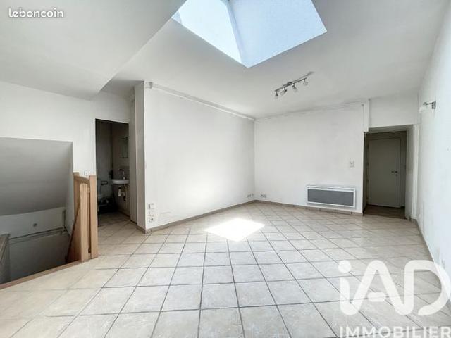 Maison vente à Fontainebleau, Montcourt-fromonville