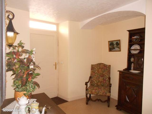 Maison vente à Thiers, Courpière