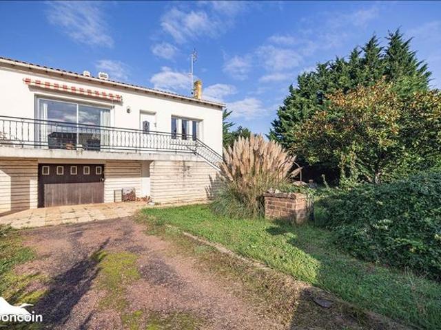 Maison vente à Rochefort, Hiers-brouage