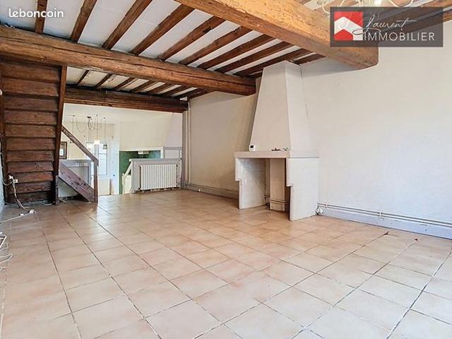 Maison vente à Mâcon, Tournus