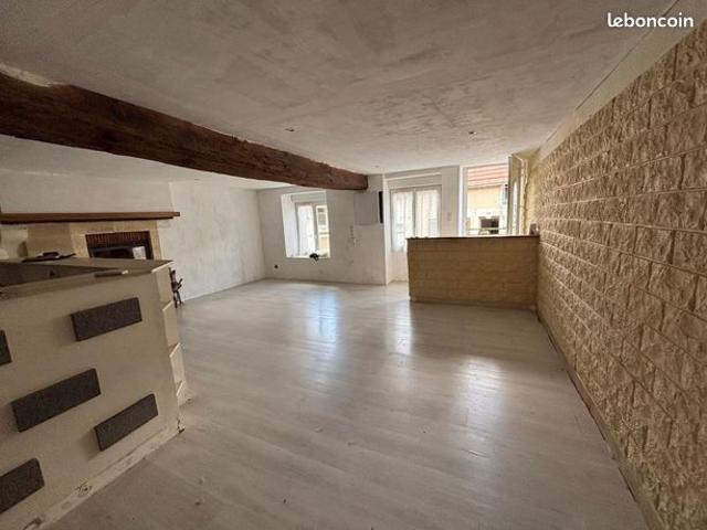 Maison vente à Auxerre, Coulangeron
