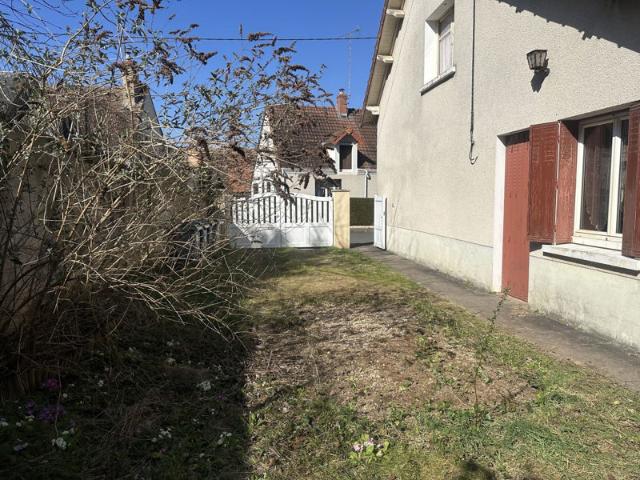 Maison vente à Saint-Amand-Montrond, Châteaumeillant