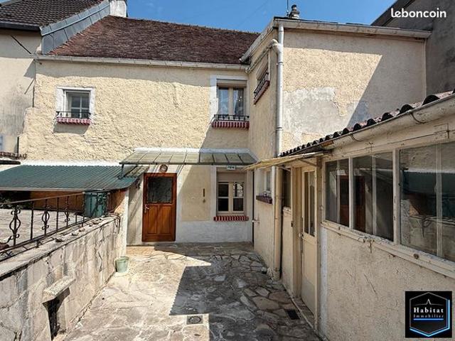 Maison vente à Charolles, Baron