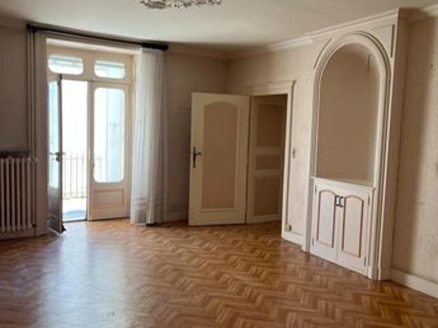Maison vente à Lons-le-Saunier, Sellières