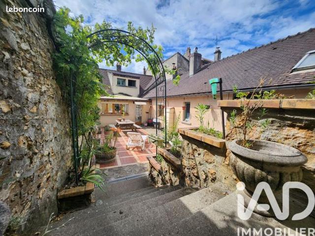 Maison vente à Saint-Arnoult-en-Yvelines, Yvelines