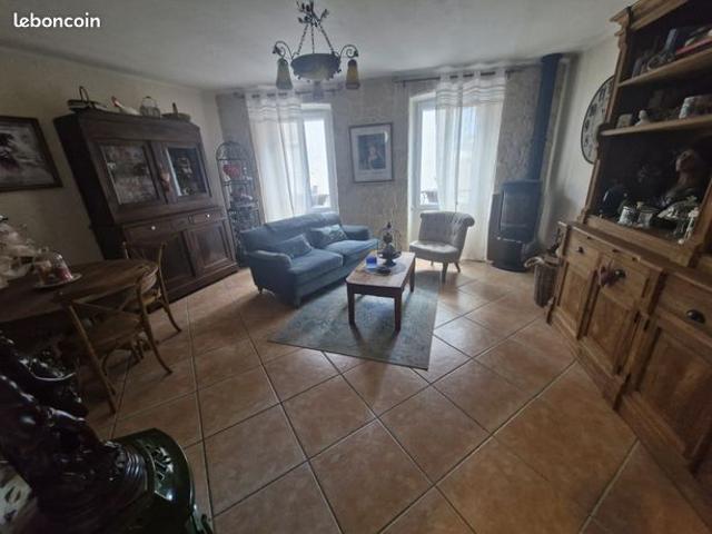 Maison vente à Mende, Chanac