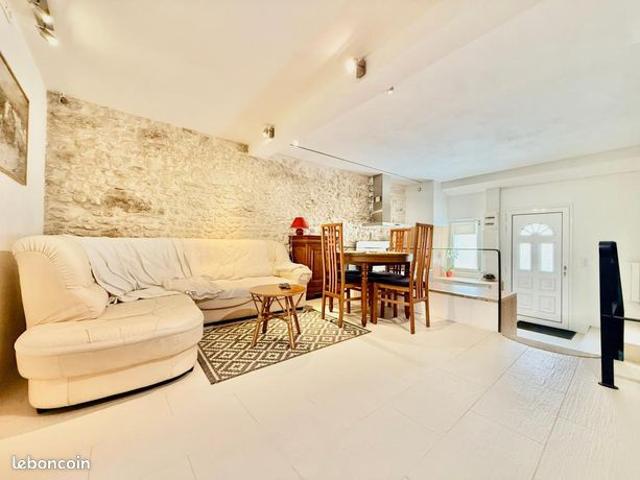 Maison vente à Évry, Maisse