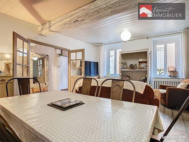 Maison vente à Louhans-Châteaurenaud, Cuisery