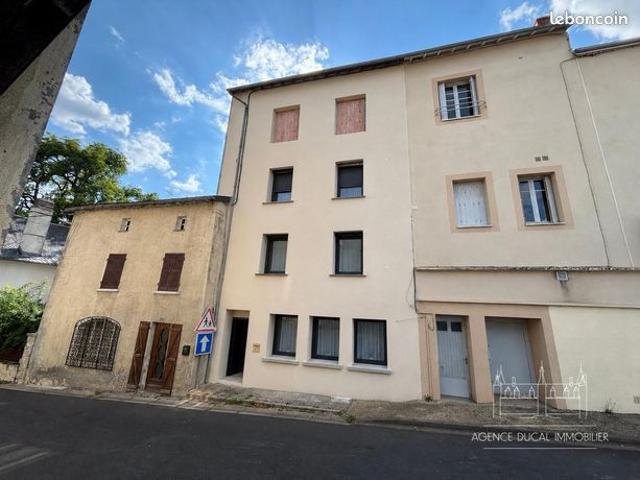 Maison vente à Riom, Bourg-lastic
