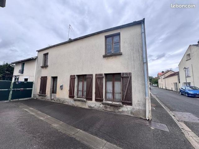 Maison vente à Évry, Petit-bourg