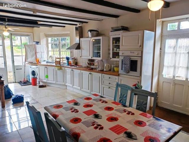 Maison vente à Parthenay, Clavé