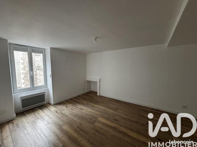 Maison vente à Angers, Étriché