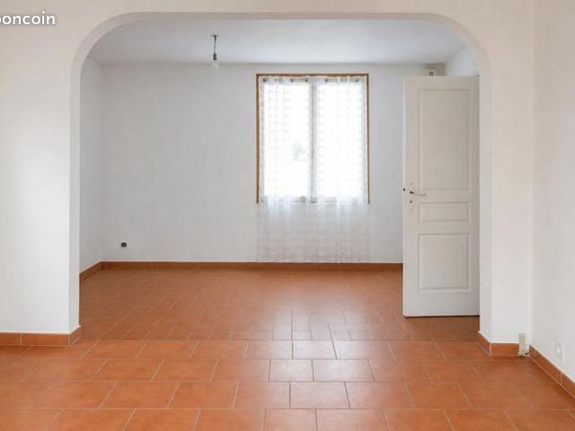 Maison vente à Saint-Denis, Saint-denis