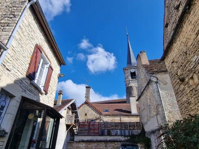 Maison vente à Avallon, Ancy-le-franc