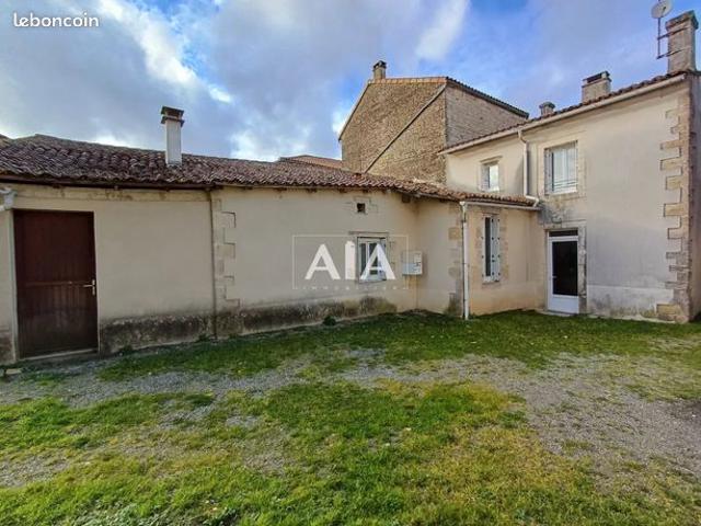 Maison vente à Confolens, Paizay-naudouin-embourie
