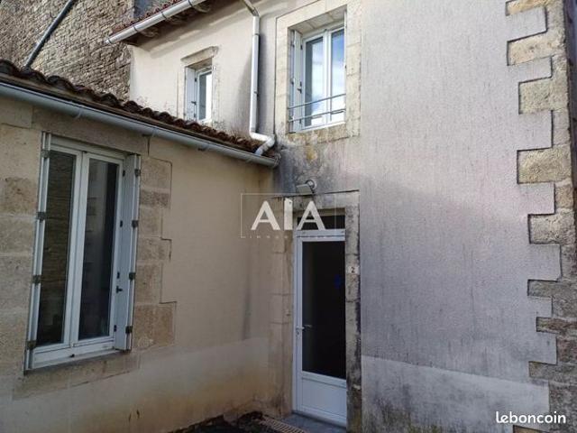 Maison vente à Confolens, Paizay-naudouin-embourie