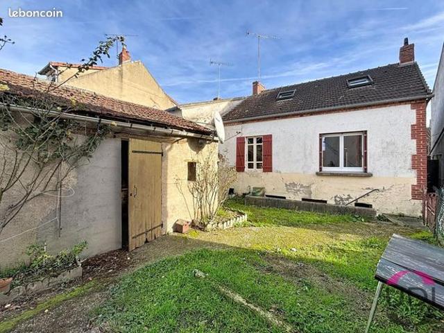 Maison vente à Montluçon, Désertines