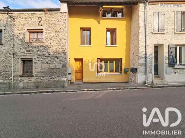 Maison vente à Saint-Germain-en-Laye, Maule