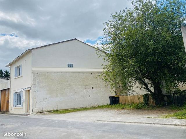 Maison vente à Angoulême, Aignes-et-puypéroux