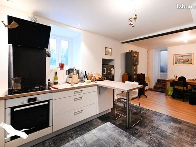 Maison vente à Angoulême, Aignes-et-puypéroux