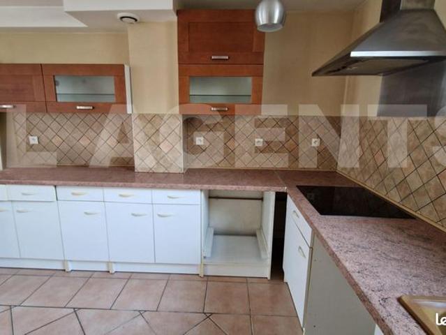 Maison vente à Bray-sur-seine, Martinique