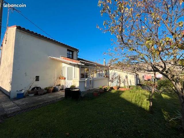 Maison vente à Saintes, Pont-l'abbé-d'arnoult
