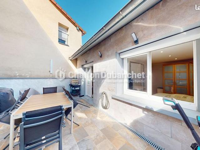 Maison vente à Agen, Cours
