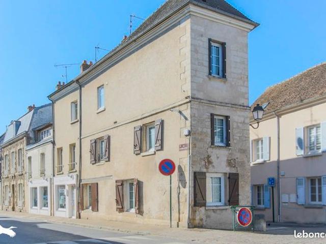 Maison vente à Pontoise, Marines