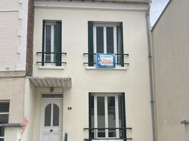 Maison vente à Courbevoie, Hauts-de-Seine