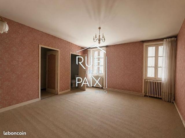 Maison vente à Parthenay, Deux-Sèvres