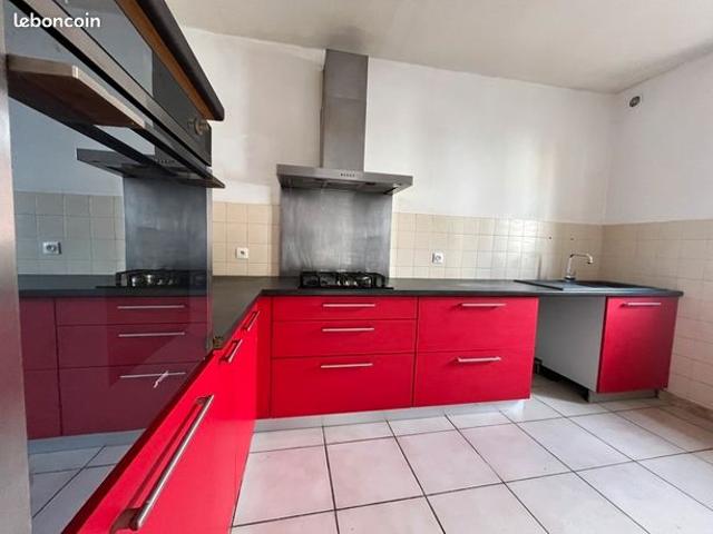 Maison vente à Montmorillon, L'isle-jourdain
