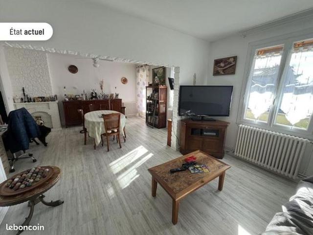 Maison vente à Saint-Jean-d'Angély, Villeneuve-la-comtesse