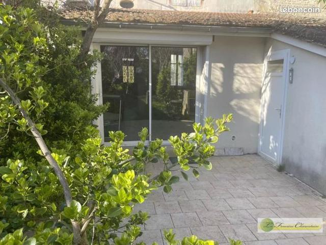 Maison vente à Confolens, Aigre