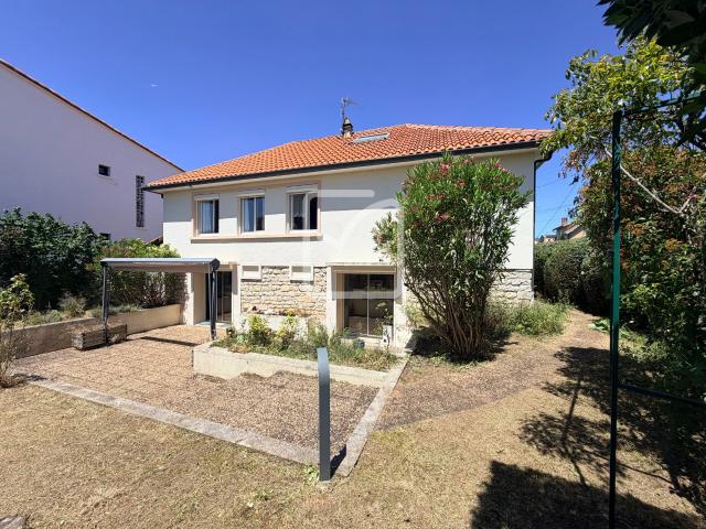Maison vente à Camp de Monges, Cahors