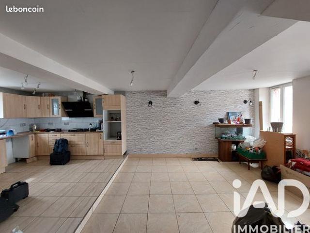 Maison vente à Sens, Cerisiers