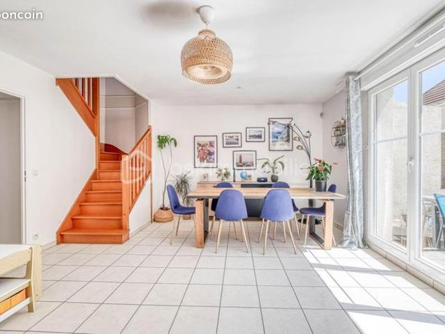 Maison vente à Magny-le-Hongre, Seine-et-Marne