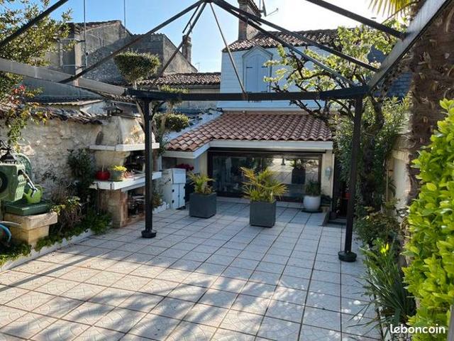 Maison vente à Cognac