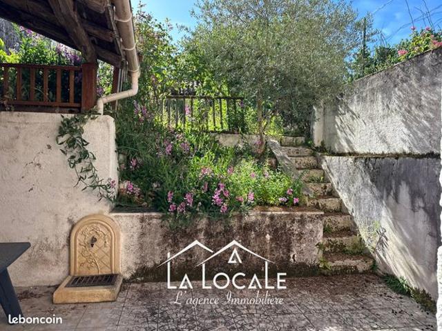 Maison vente à Angoulême, Montbron