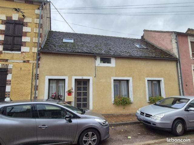 Maison vente à Auxerre, Saint-sauveur-en-puisaye