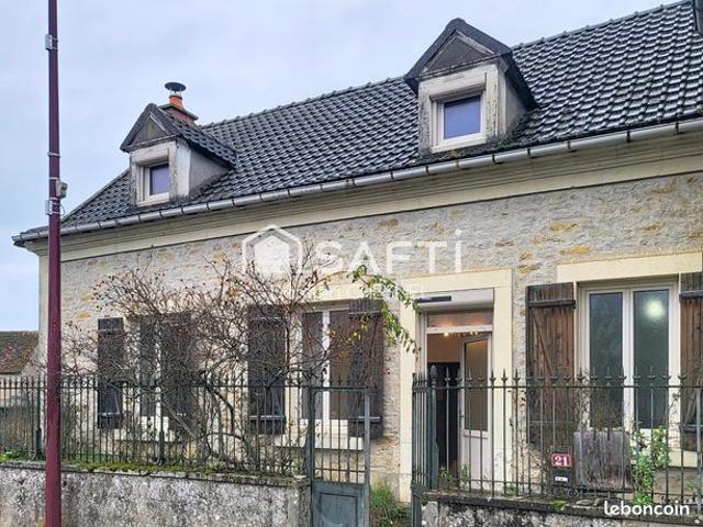 Maison vente à Saint-Amand-Montrond, Bessais-le-fromental