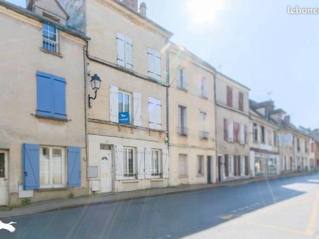 Maison vente à Pontoise, Marines