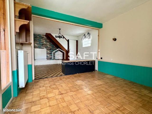 Maison vente à Charleville-Mézières, Montcornet