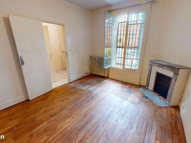 Maison vente à Dreux, Montreuil